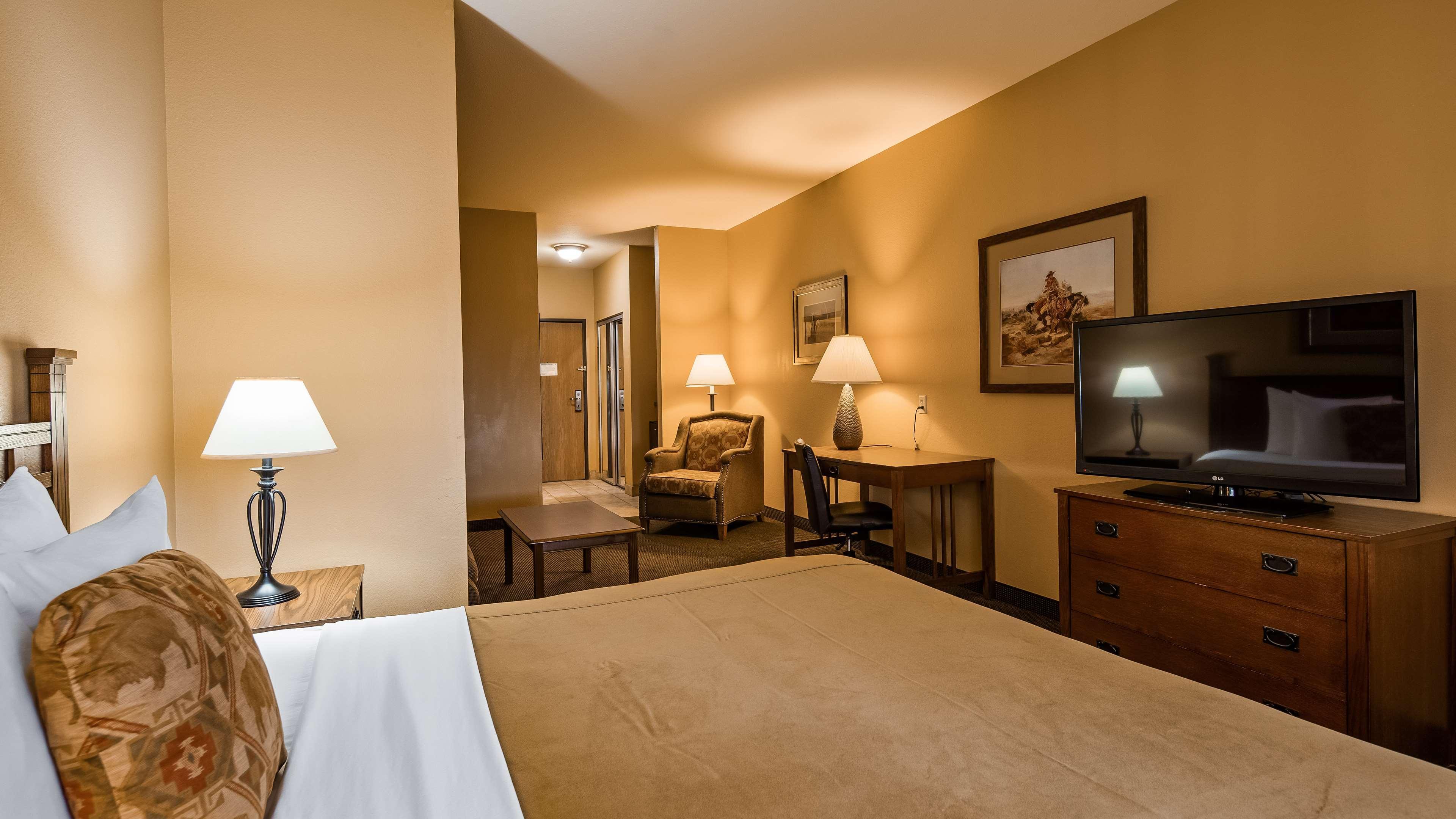 Best Western Plus Country Inn & Suites Додж Сити Екстериор снимка