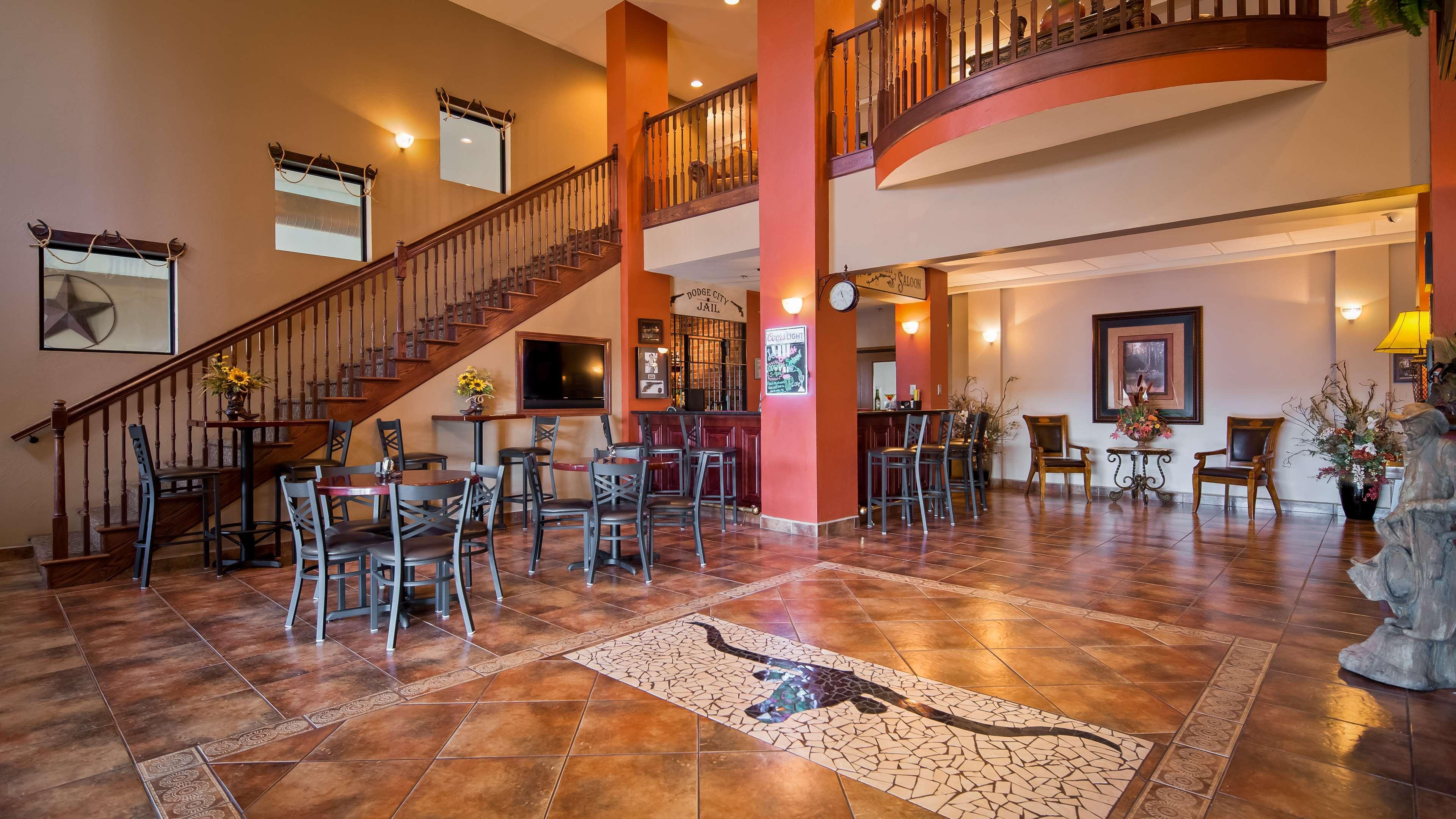 Best Western Plus Country Inn & Suites Додж Сити Екстериор снимка