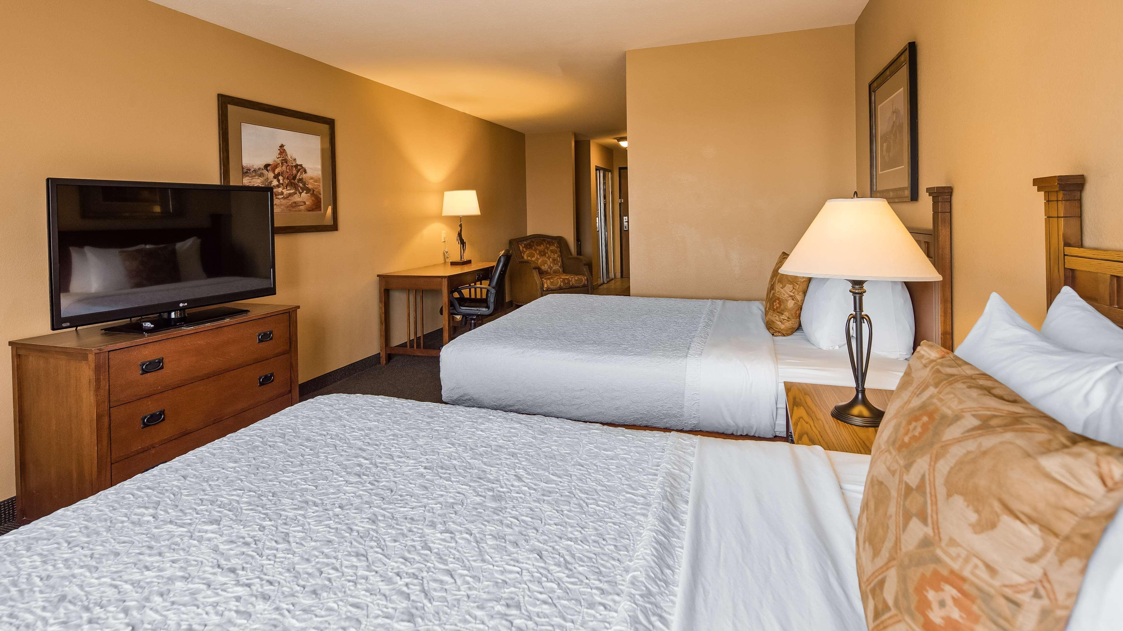 Best Western Plus Country Inn & Suites Додж Сити Екстериор снимка